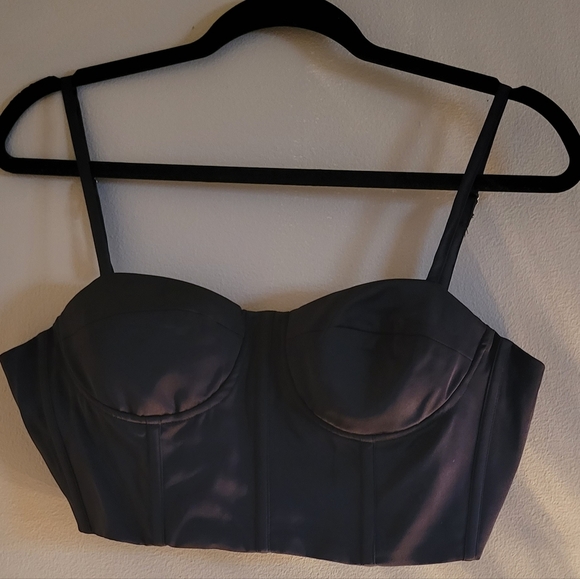 Satin Corset Top with matching Satin Tuxedo Pants - Picture 3 of 7